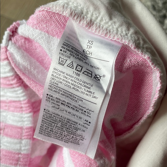 Old Navy Pink and White Striped High Waist Shorts - Picture 4 of 4